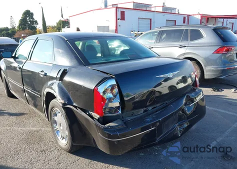 2005 Chrysler 300 Touring from USA, damaged, VIN 2C3JA53G75H152498